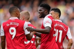 加纳乔切尔西首秀助攻却酿失球雷德克纳普直言防守失职