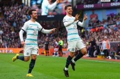 巴黎圣日耳曼荣耀赛季：梅西金球加冕，13冠荣耀加身